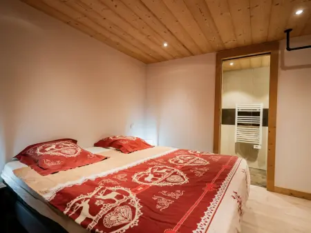 Appartement 4 pièces, 3 salles de bains, proche centre et remontées mécaniques, Châtel - Photo 2