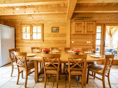 Chalet 4* pour 15 pers. avec jacuzzi, balcon et poêle à bois, proche du télécabine du Linga et Super-Châtel - Photo 4