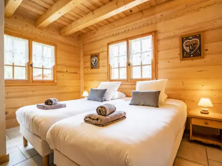 Chalet 4* pour 15 pers. avec jacuzzi, balcon et poêle à bois, proche du télécabine du Linga et Super-Châtel - Photo 9
