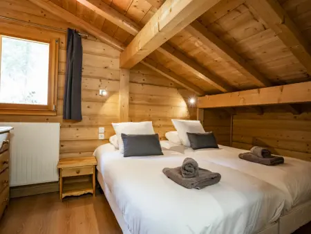 Chalet 4* pour 15 pers. avec jacuzzi, balcon et poêle à bois, proche du télécabine du Linga et Super-Châtel - Photo 15