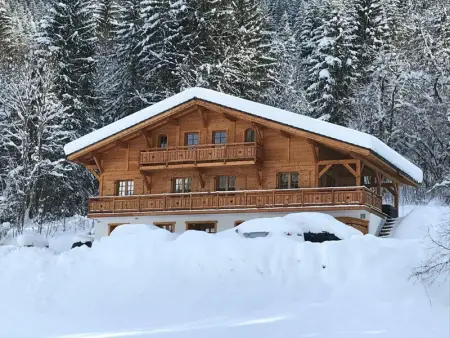 Chalet 4* pour 15 pers. avec jacuzzi, balcon et poêle à bois, proche du télécabine du Linga et Super-Châtel - Photo 23