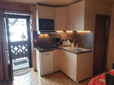 Appartement à Châtel, Appartement cosy 4 pers, 50m télécabine & centre, balcon sud, parking, animaux ok - L969279