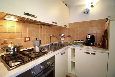 Farmhousecrick, Gîte rustique à Monte Santa Maria Tiberina avec terrasse - Photo 12