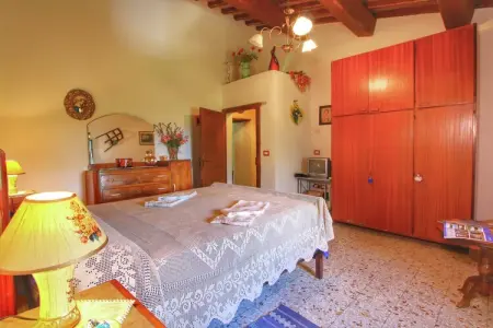 Farmhousecrick, Gîte rustique à Monte Santa Maria Tiberina avec terrasse - Photo 15