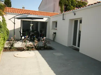 Maison à La Tranche sur Mer, Maison rénovée 2 ch, terrasse, proche plage et centre, parking, équipements complets, animaux ok - L969374