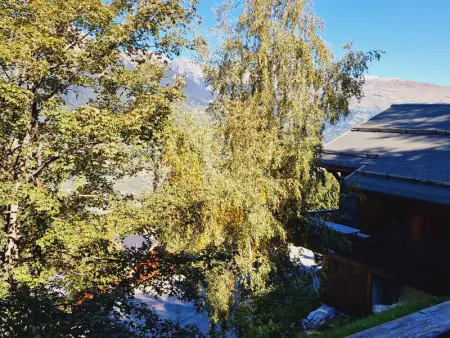 Chalet à Montalbert: 3 Chambres, Mezzanine, Cheminée, Cuisine Équipée, Parking - Photo 7