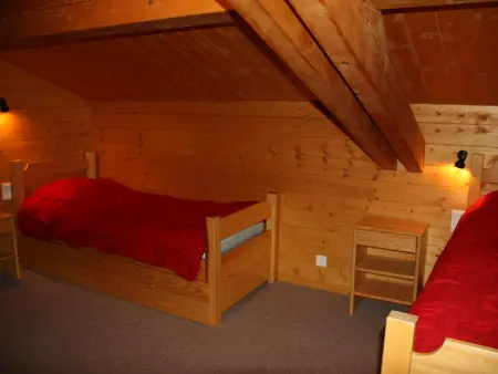Chalet à Montalbert: 3 Chambres, Mezzanine, Cheminée, Cuisine Équipée, Parking - Photo 10