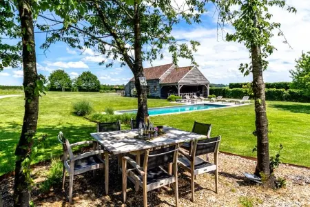 Gite de la Tour, Ferme-Château à Condroz avec Piscine Chauffée - Photo 7