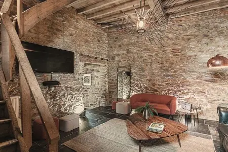 Gite de la Tour, Ferme-Château à Condroz avec Piscine Chauffée - Photo 12