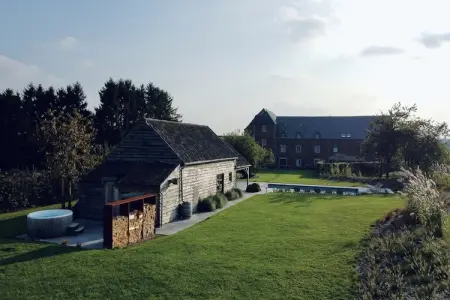 Gite de la Tour, Ferme-Château à Condroz avec Piscine Chauffée - Photo 45