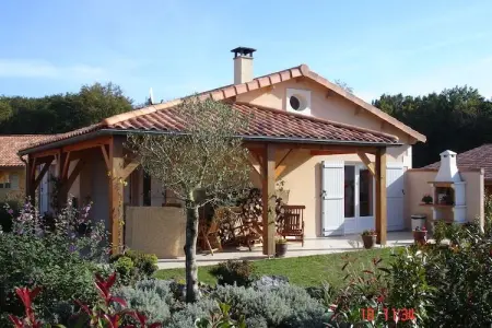FranceComfort Domaine Les Forges 2, Magnifique villa française pour 4 dans la Loire - Photo 5
