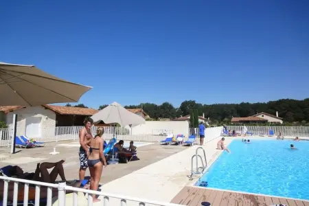 FranceComfort Domaine Les Forges 2, Magnifique villa française pour 4 dans la Loire - Photo 9