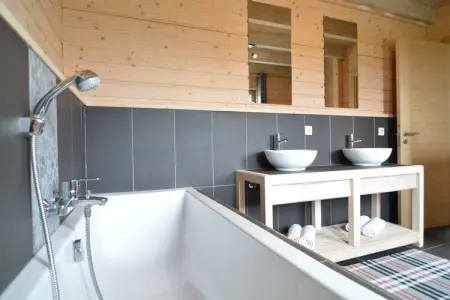 Chalet Du Soleil Grand Luxe, Chalet spa de luxe dans les Ardennes - Photo 19
