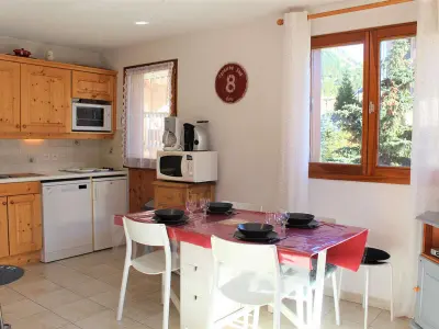 Appartement à Vars, Appartement cosy 3 pièces, 4 couchages, proche des pistes et commerces à Vars Les Claux - L970681