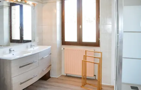 Location Maison 6 personnes à Marcillac Saint Quenti - Photo 25