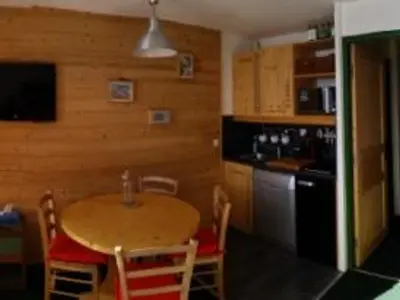 Appartement à Avoriaz, Studio cabine pour 4 à Avoriaz, balcon sud, skis aux pieds, WIFI - L970902