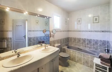 Location Maison 8 personnes à Prades sur Vernazobre - Photo 19