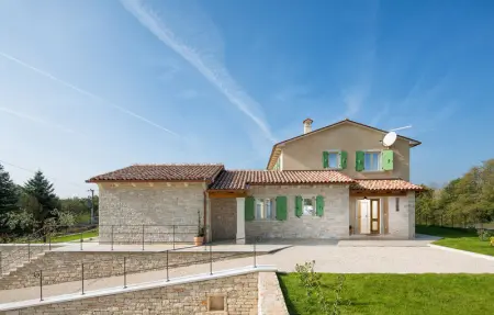 Villa Ovi, Maison 8 personnes à Karojba - Photo 11