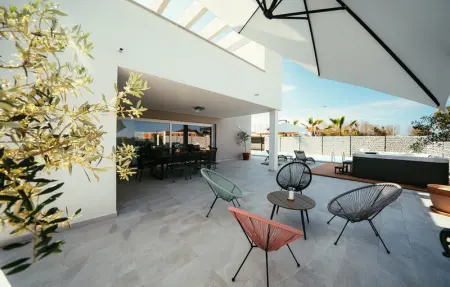 Villa South, Maison 8 personnes à Zaton - Photo 1