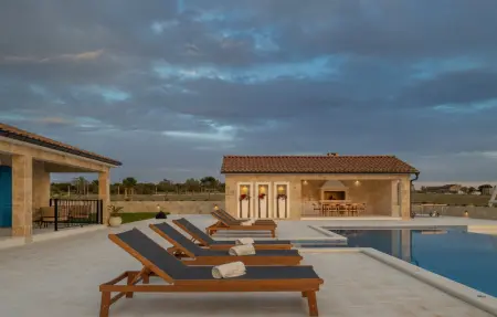 Villa Viliska, Maison 7 personnes à Sveti Filip i Jakov - Photo 5