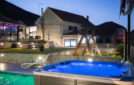 Villa Ivandvor, Maison 8 personnes à Sinj - Photo 8