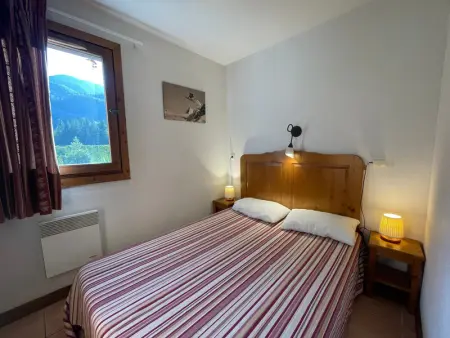Appartement Calme avec Piscine, Terrasse et Skibus Proche Centre Samoëns - Photo 10