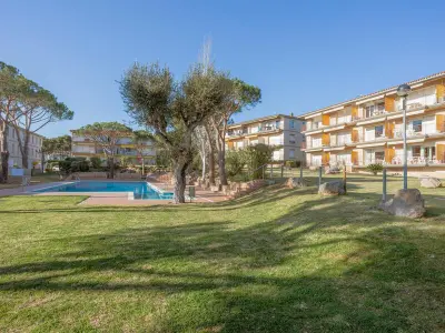Appartement à Palamós, Appartement Planta Baja CASA MAREA LA FOSCA avec Piscine et Parking, à Deux Pas de la Plage - L973314