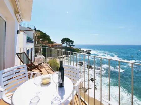 Appartement en Bord de Mer pour 4 à Palafrugell - Accès Direct à la Plage - Photo 2