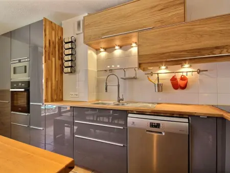 Chalet spacieux sur les pistes avec cheminée et WiFi - Photo 1