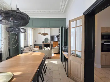 Grande Maison Bourgeoise avec Cour Privative, 5 Chambres, WiFi, Proche Commerces et Nature - Photo 11