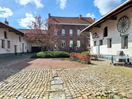 Grande Maison Bourgeoise avec Cour Privative, 5 Chambres, WiFi, Proche Commerces et Nature - Photo 23