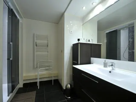 Appartement Rénové, 3 Ch. avec Parking Privé, Hyper-Centre Colmar - Photo 15