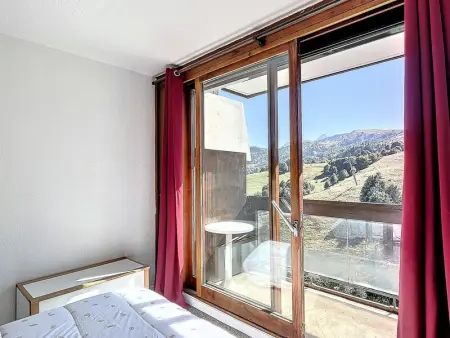 Appartement lumineux avec balcon, au pied des pistes, accès piscine, idéal pour 6 personnes - Photo 9