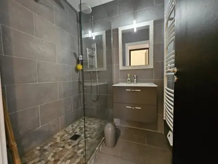 Appart 2 chambres avec piscine, à 150 m de la plage - Photo 12