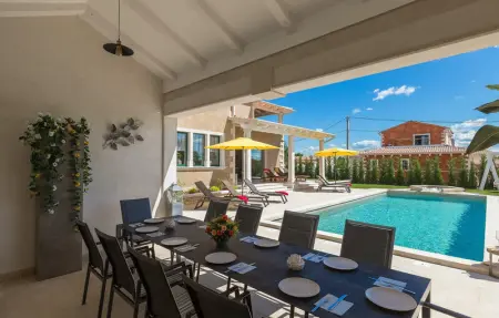 Villa Jakob, Maison 9 personnes à Tinjan - Photo 4