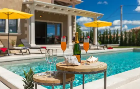 Villa Jakob, Maison 9 personnes à Tinjan - Photo 9