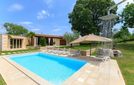 Villa Viscum, Maison 8 personnes à Pazin - Photo 1