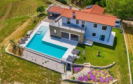 Villa Padova, Maison 12 personnes à Pazin - Photo 1