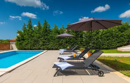 Villa Rita, Maison 6 personnes à Tinjan - Photo 1