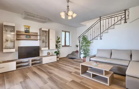 Villa Montreo, Maison 8 personnes à Tinjan - Photo 1