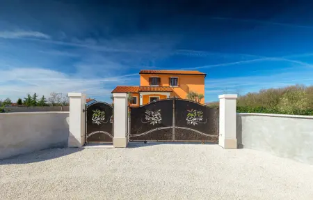 Villa Montreo, Maison 8 personnes à Tinjan - Photo 20