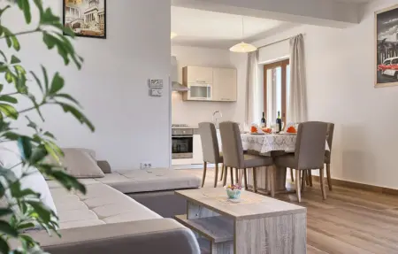 Villa Montreo, Maison 8 personnes à Tinjan - Photo 25