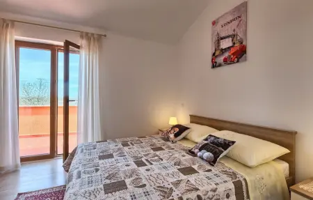 Villa Montreo, Maison 8 personnes à Tinjan - Photo 32