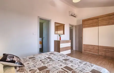 Villa Montreo, Maison 8 personnes à Tinjan - Photo 33