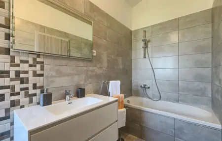 Villa Montreo, Maison 8 personnes à Tinjan - Photo 37