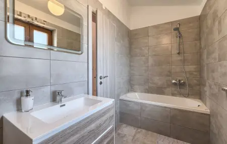 Villa Montreo, Maison 8 personnes à Tinjan - Photo 38