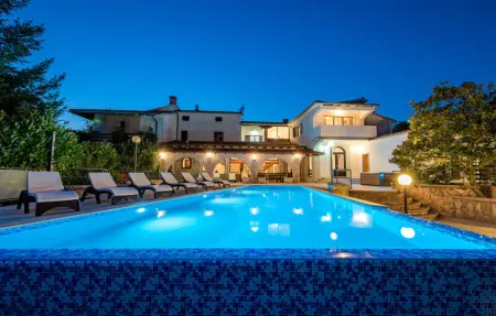 Villa Casa Travertina, Maison 10 personnes à Tinjan - Photo 11