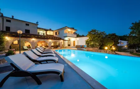 Villa Casa Travertina, Maison 10 personnes à Tinjan - Photo 12