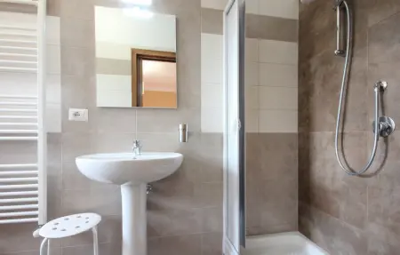 Location Maison 8 personnes à Rutino - Photo 34