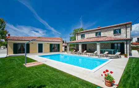 Villa Luca, Maison 10 personnes à Tinjan - Photo 4